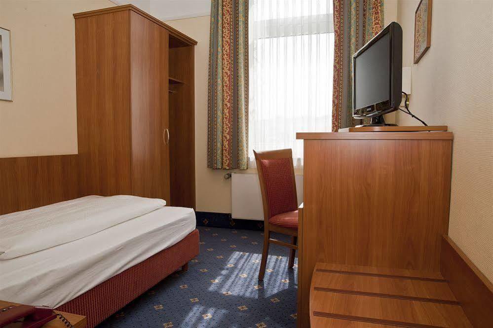 Hotel Doria à Düsseldorf Extérieur photo